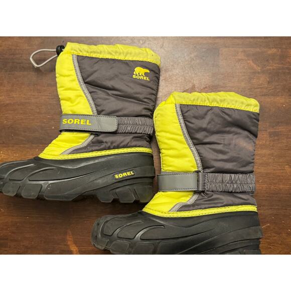 Sorel Children's 3 flurry-K snow boot youth neon black color block - Picture 2 of 6